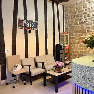 Hotel Des Fontaines Paris